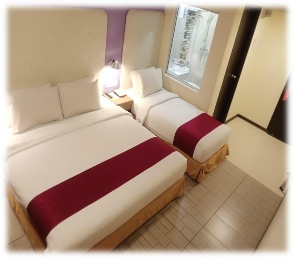 Lumut Suites Dış mekan fotoğraf